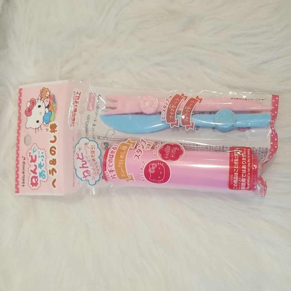 Hello kitty cutlery